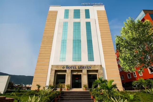 Hotel Lorven فيساخاباتنام المظهر الخارجي الصورة